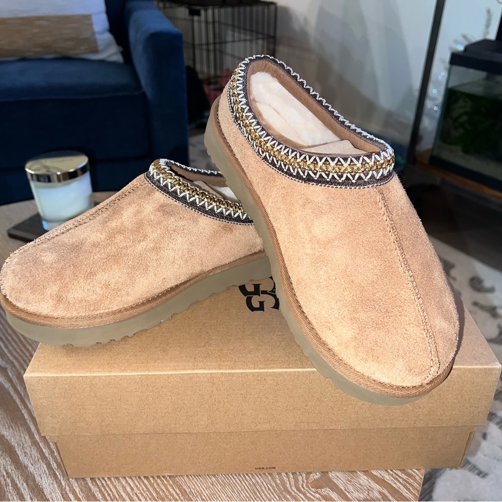 UGG Tasman